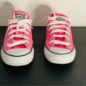 Converse All Star Pink Low Top Sneakers Women’s Size 8.5 Chuck Taylor